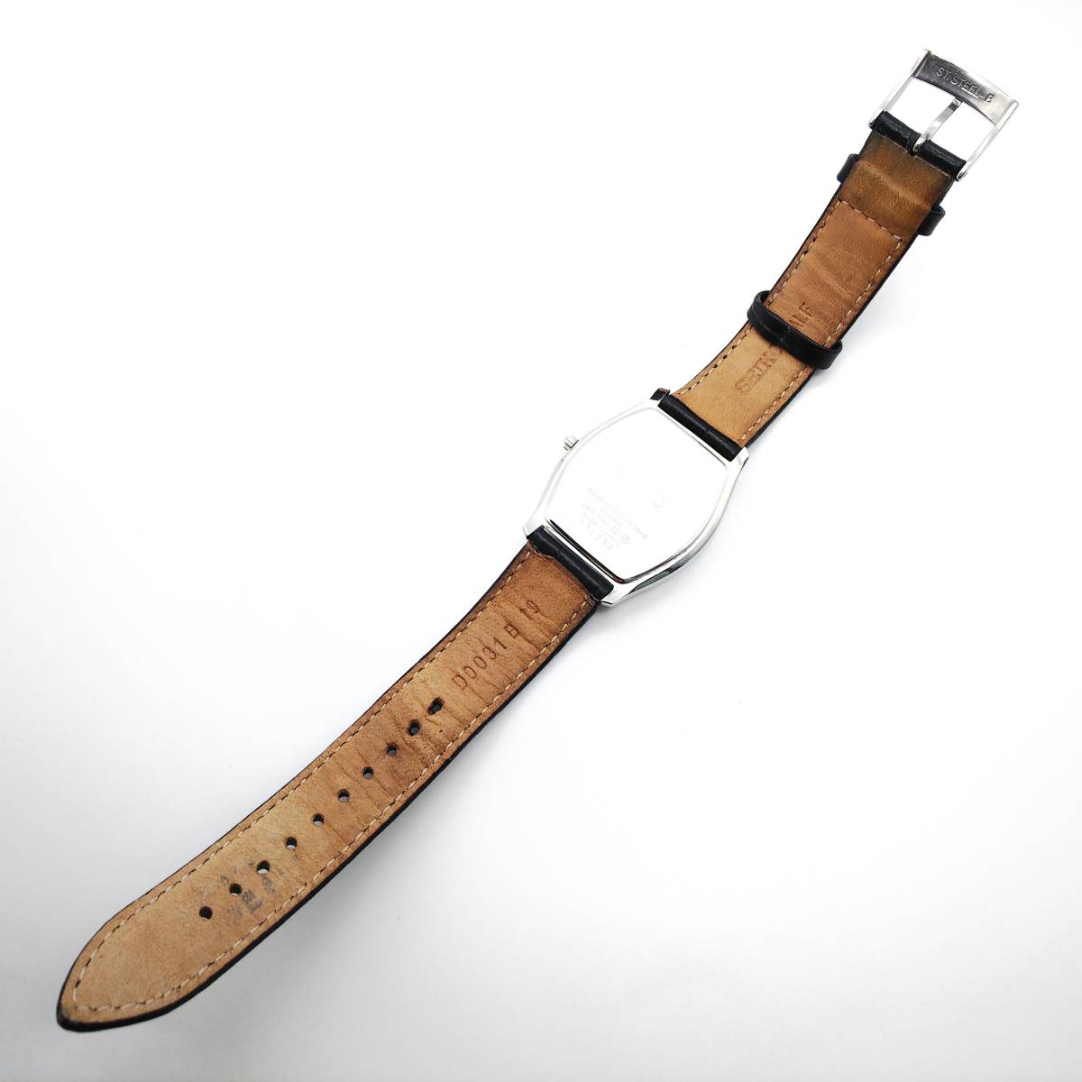 送料無料【電池交換済】 セイコー SEIKO 純正ベルト スモール 送料無料【電池交換済】 セイコー SEIKO 純正ベルト スモール