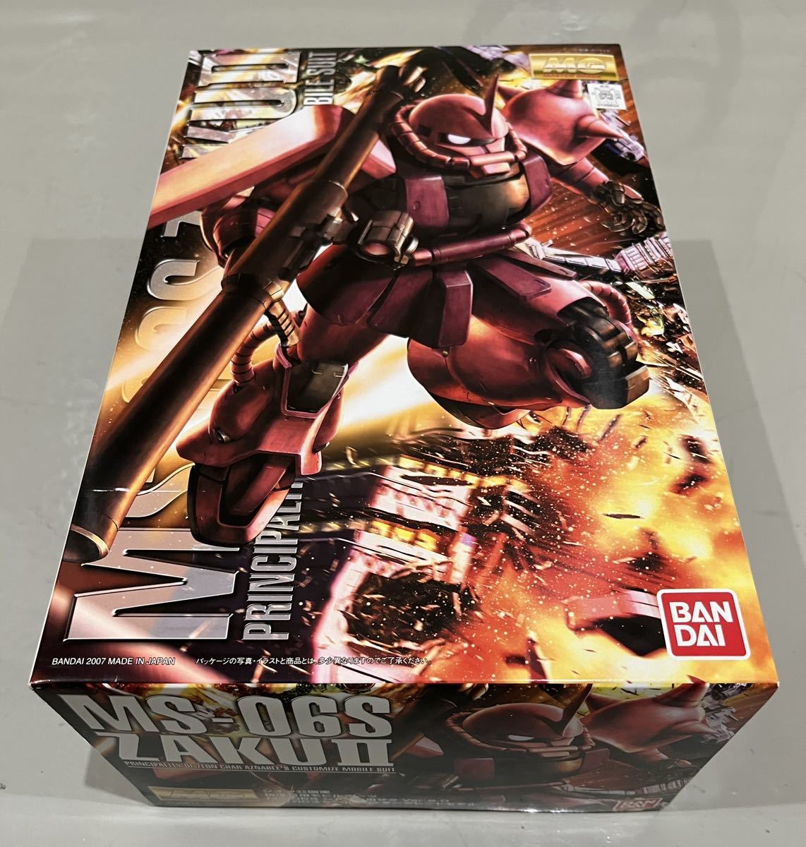 バンダイ MG 1/100 MS-06S 機動戦士 ガンダム シャア専用 ザク Ver.2.0 未組立 BANDAI_画像1