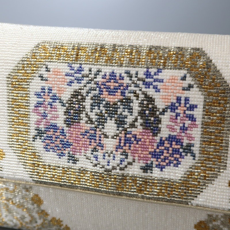 GO7935△*総ビーズ刺繍*高級*花柄*フラップ*ビーズバッグ*チェーンバッグ*クラッチバッグ*パーティーバッグ*和装バッグ*白×金×ピンク系_画像6