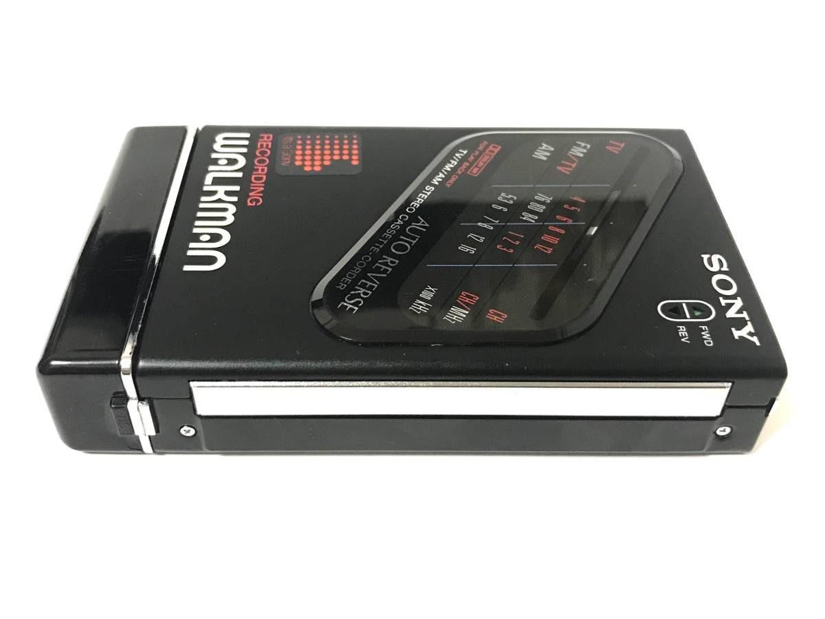 [美品][美音][整備品] SONY ウォークマン WM-F203 電池ボックス マットブラック (カセットテープ 再生/録音、ラジオ AM/FM)_画像5