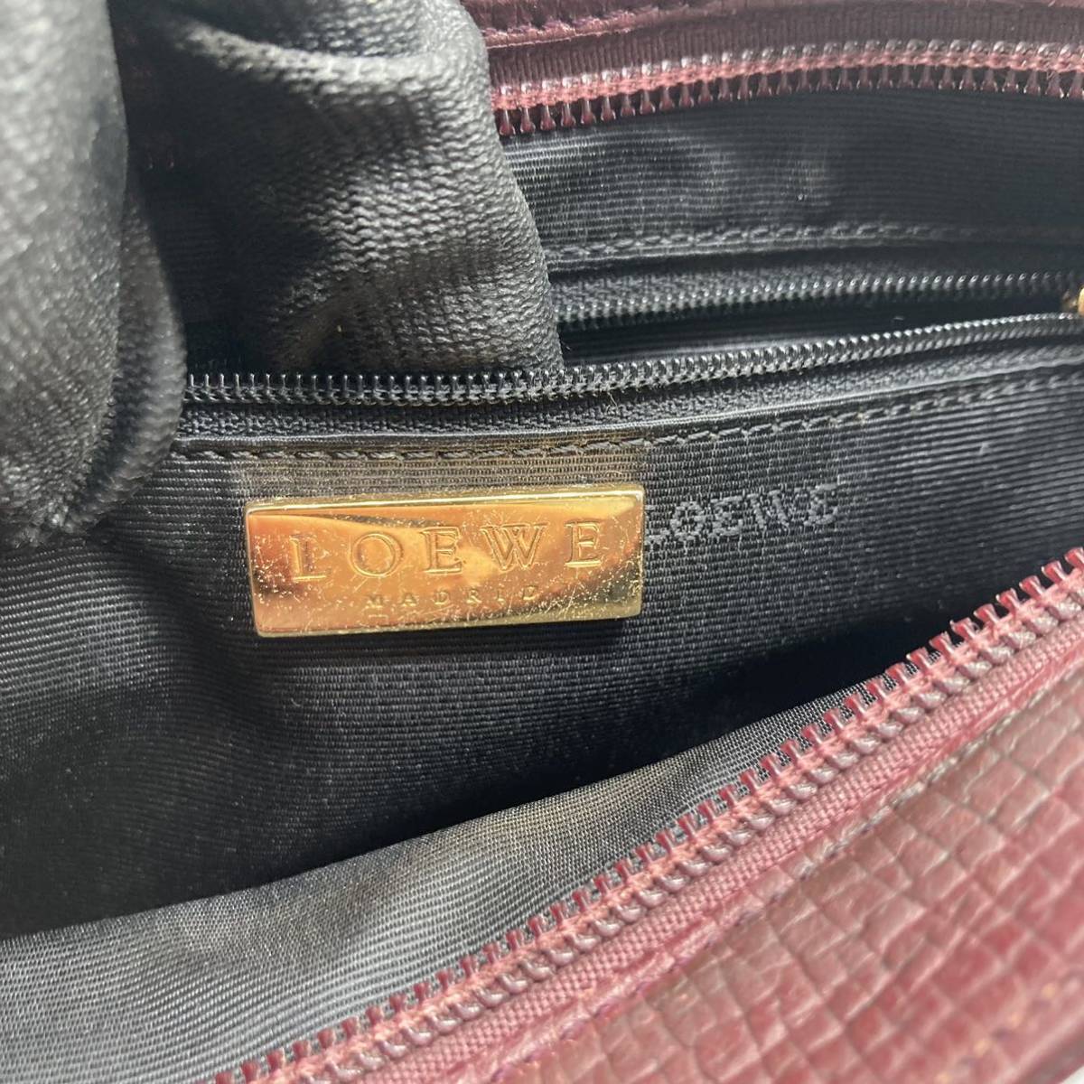 1円〜 LOEWE ロエベ アクセサリーポーチ　ワンショルダー　ハンドバッグ　レザー　ロゴ　ロゴ型押し　ボルドー　ダークブラウン　ブラウン_画像9