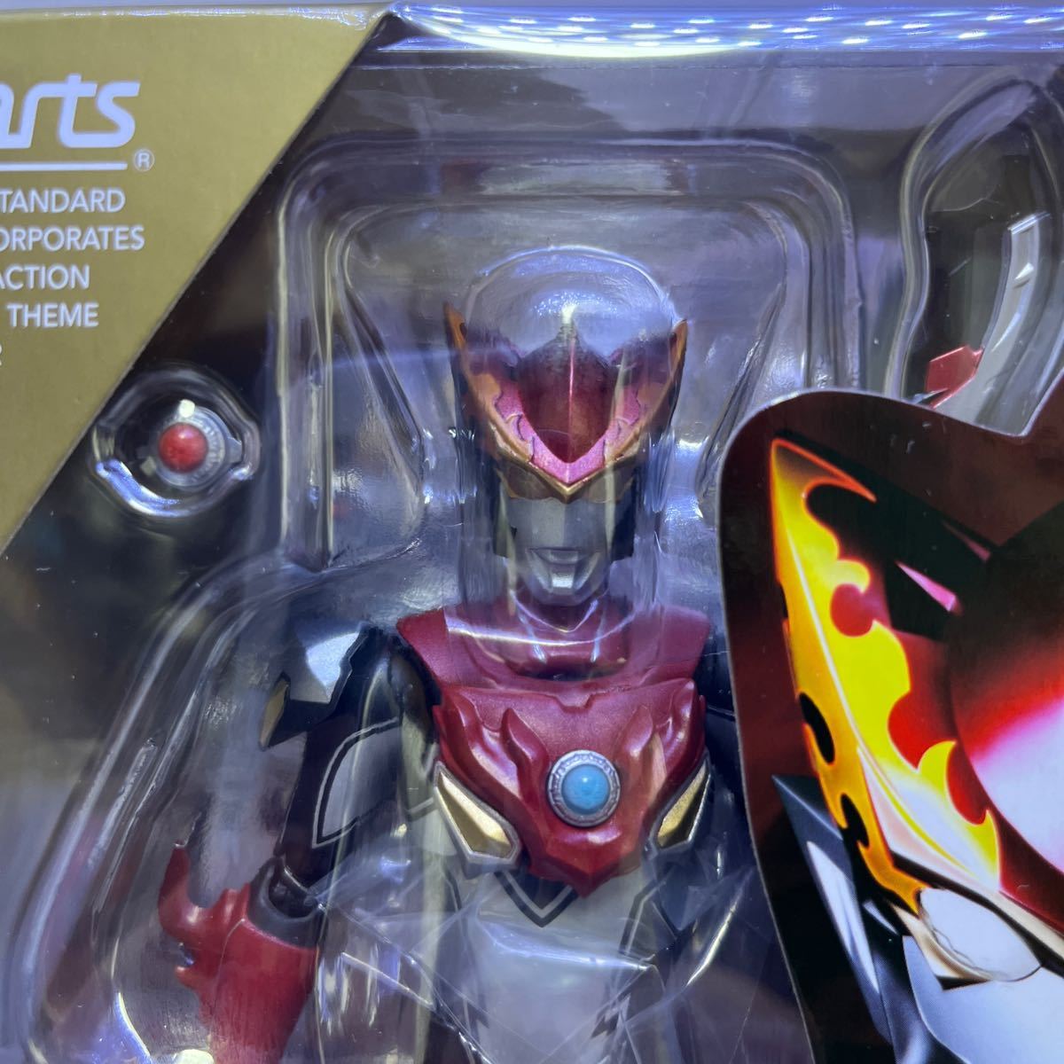 バンダイ　S.H.Figuarts ウルトラマンロッソ　フレイム　未開封　初回特典特製台座プレート付属_画像2