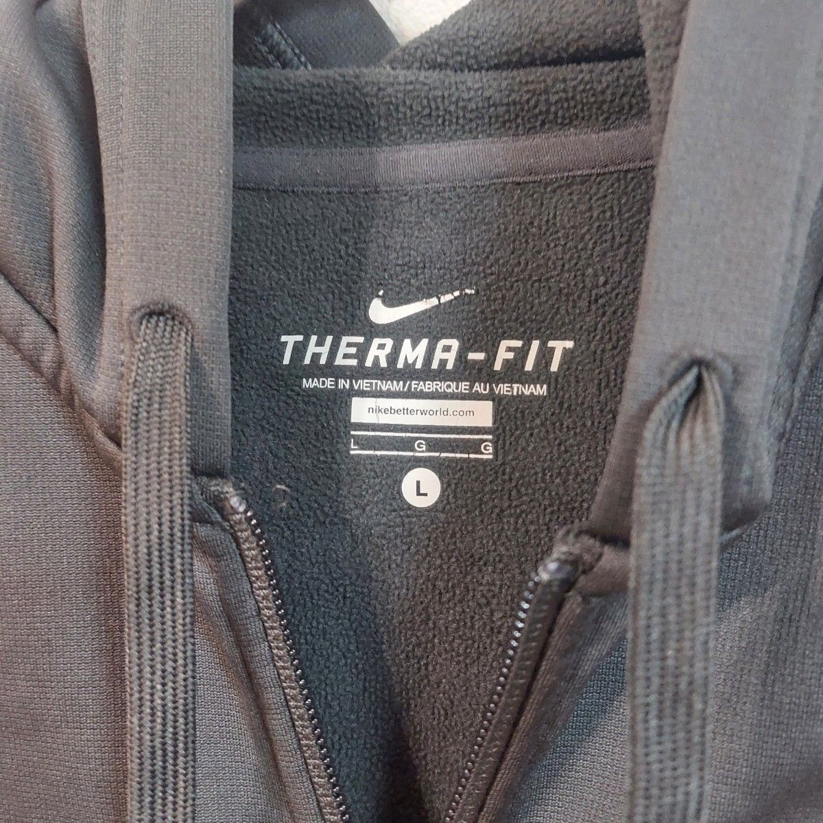 【NIKE】ナイキ 海外モデル THERMA-FITパーカー メンズＬ フルジップパーカー フーディー