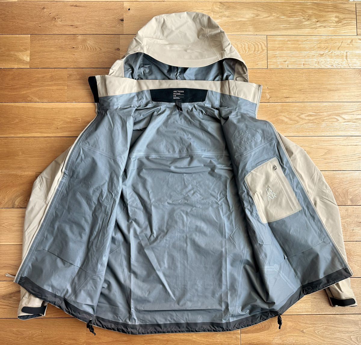 2023 国内正規 新品】ARC'TERYX Beta AR Jacket Men's Smoke 2023 国内正規 新品】ARC'TERYX Beta AR Jacket Men's Smoke