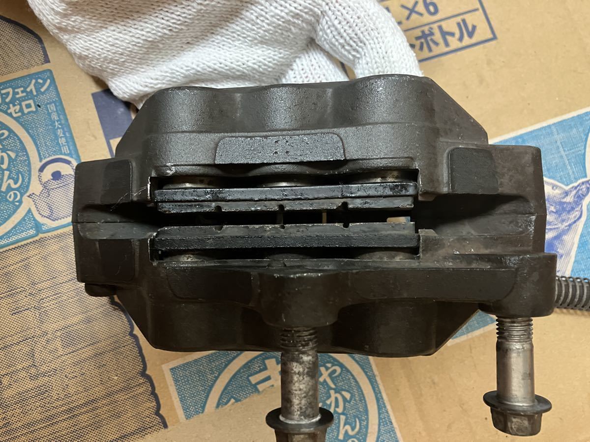 ZRX400 6pot 後期 純正 フロントキャリパー トキコ TOKICO ZRX400 6pot 後期 純正 フロントキャリパー トキコ TOKICO