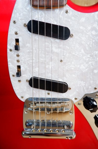 1 Fender MUSTANG エレキギター ソフトケース付_画像6