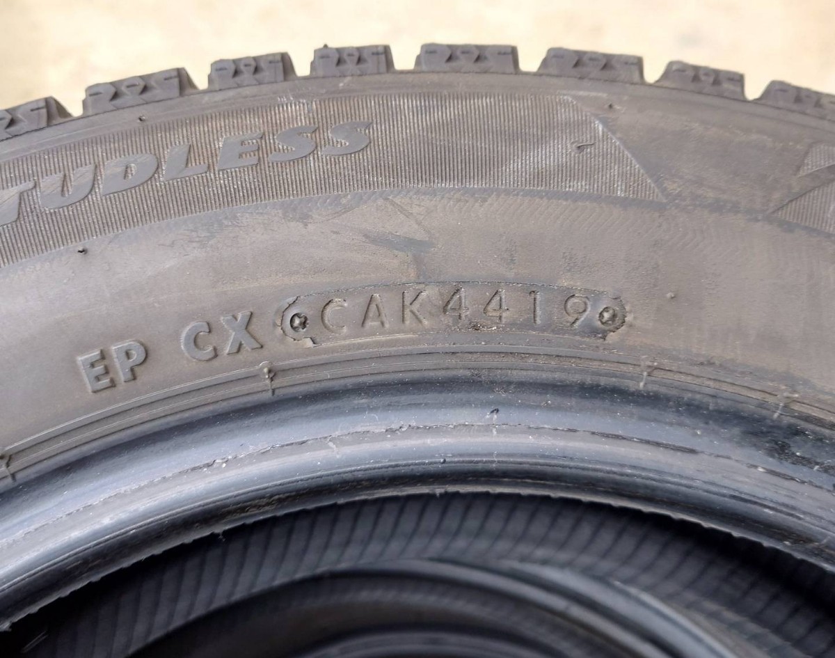 BRIDGESTONE BLIZZAK VRX2 165/65R14 ブリヂストン ブリザック 14インチ スタッドレスタイヤ 2019年製 4本セット 中古_画像5