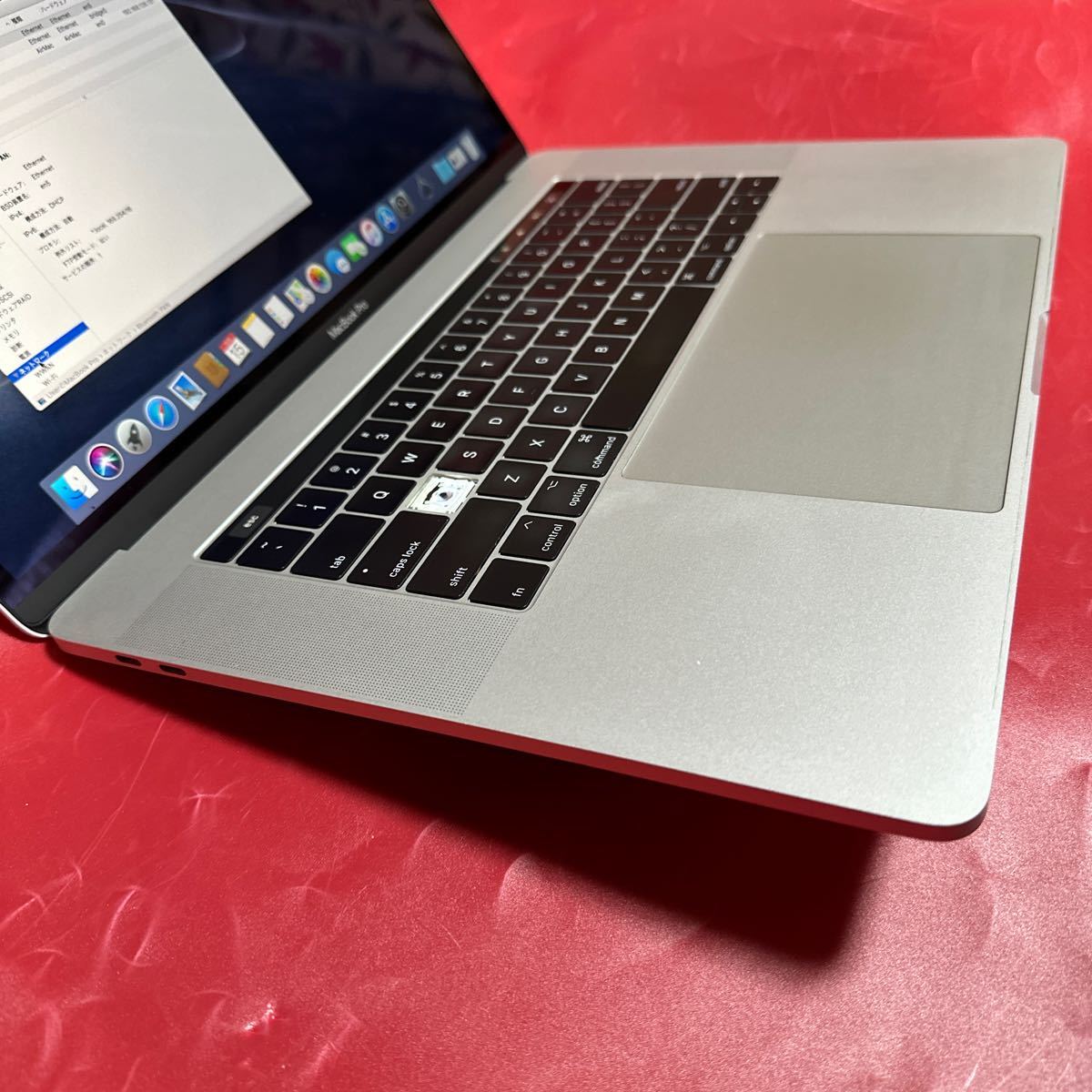 難 MacBookPro 15-inch 2017 Core i7 メモリ16GB ストレージ1TB カメラ 無線Lan SK2311-99_画像8