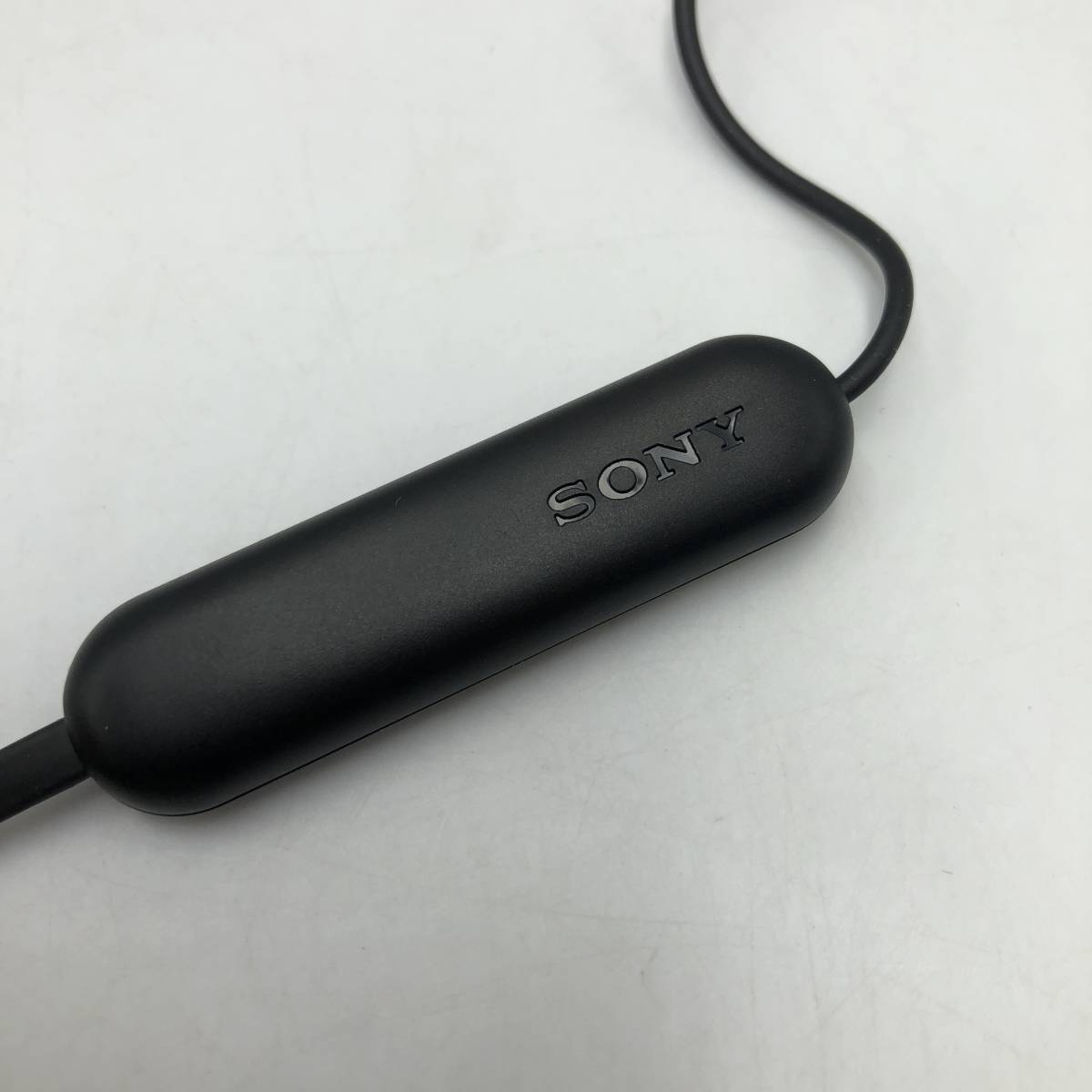【通電確認済】Sony WI-C200 ワイヤレス インイヤーヘッドセット ヘッドホン マイク付き 通話可能 ブラック (WIC200/B)/Y12614-X2_画像5