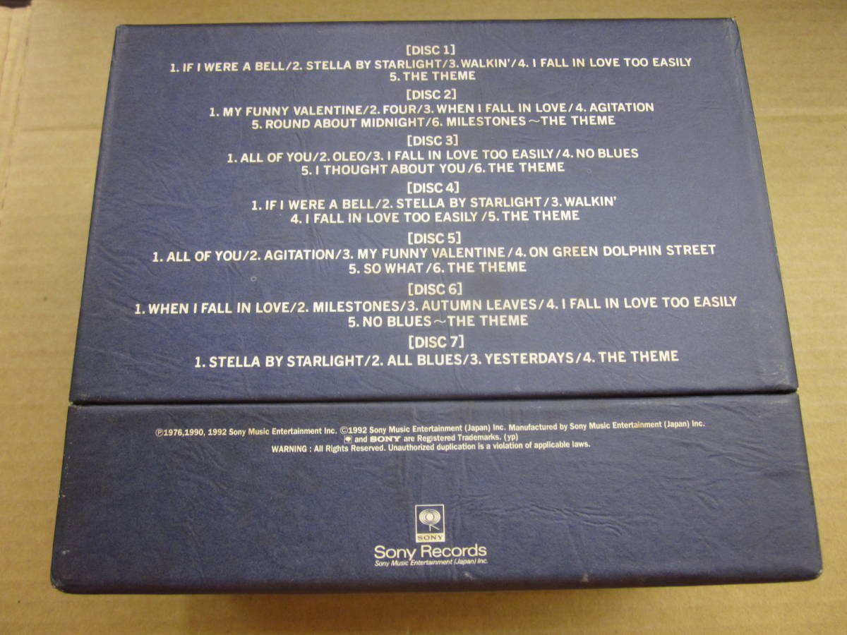 JAZZ　ジャズ /7枚組 CD　BOX/ 国内盤 MILES DAVIS　COMPLETE LIVE AT PLUGGED NICKEL 1965_画像2