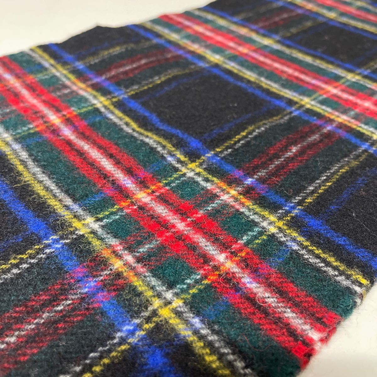 Orobianco オロビアンコ ウールマフラー 未使用 スコットランド製 チェック柄 フリンジ MADE IN Scotland wool メンズ レディース_画像8