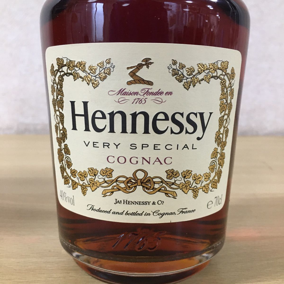 Hennessy ヘネシー VERY SPECIAL ベリースペシャル COGNAC コニャック お酒 古酒 容量700ml 度数40度 重量1179g 未開栓 箱付き 11 ス 157_画像8