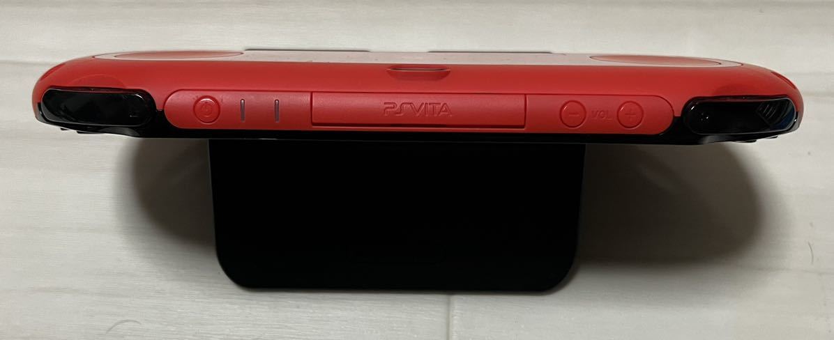 SONY PlayStation Vita PS Vita PCH-2000 本体のみ　ブラック　レッド_画像3