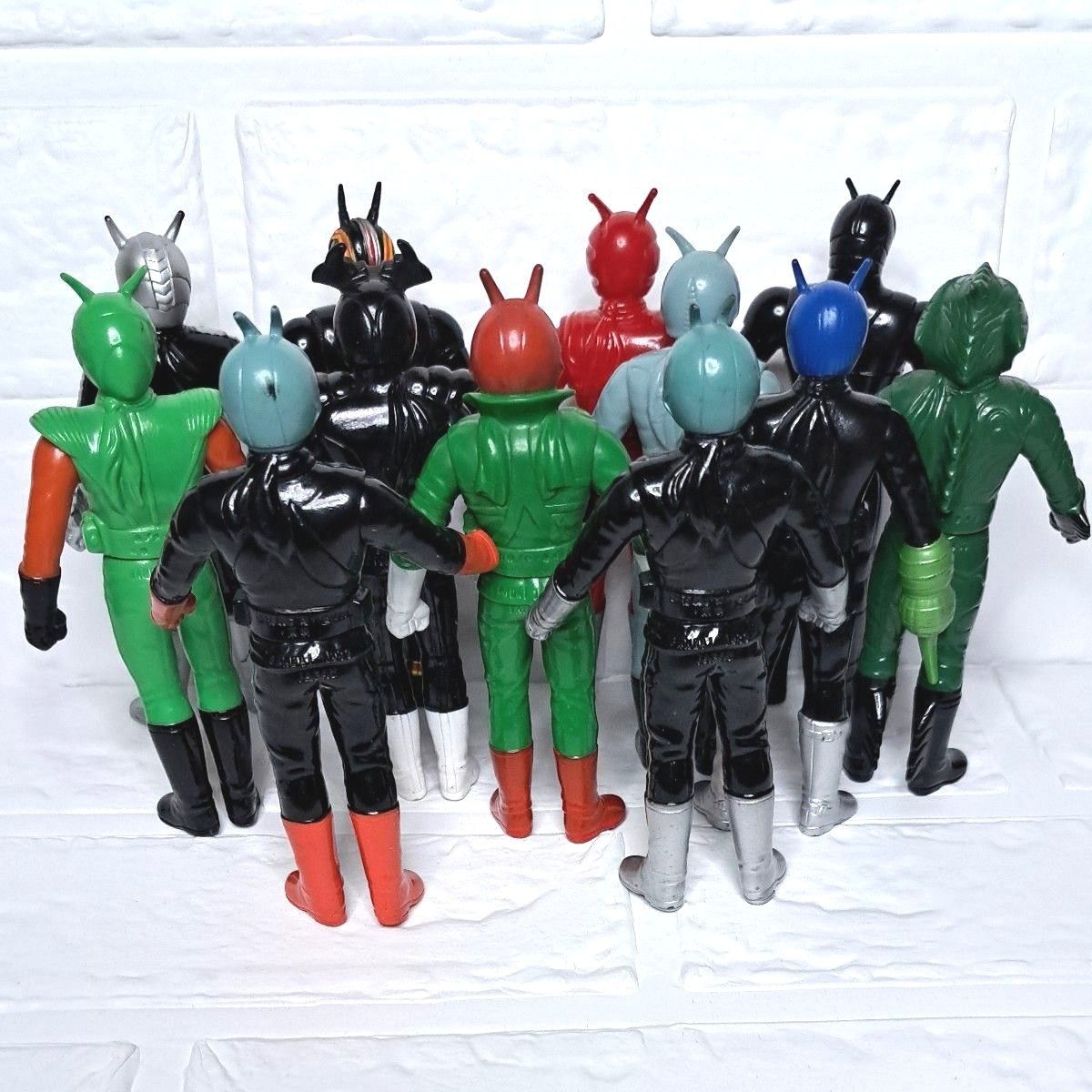 昭和 歴代 仮面ライダー 勢ぞろい 東映 日本製ソフビ 12 体 昭和 歴代 仮面ライダー 勢ぞろい 東映 日本製ソフビ 12 体