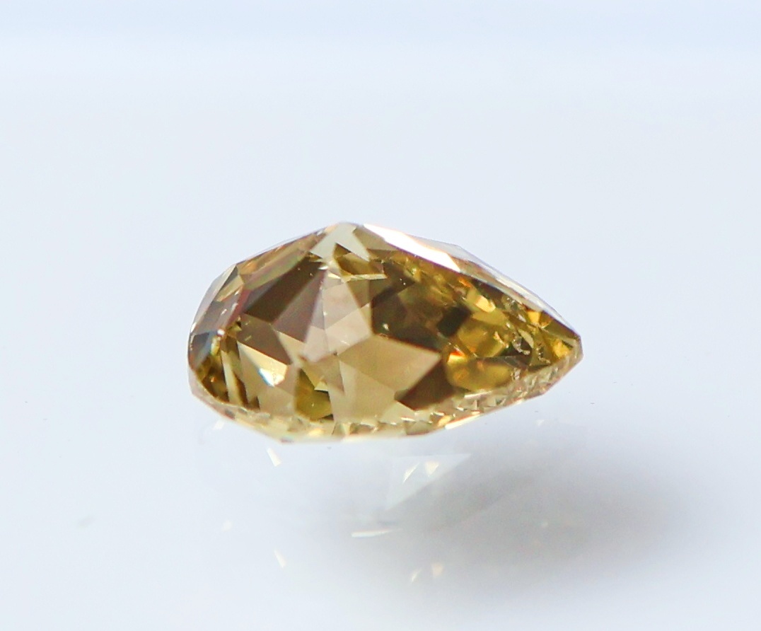 【１００円～】天然ダイヤ 0.405ｃｔ ファンシーイエローニッシュブラウン（ナチュラルカラー）ＳＩ１ ＰＳカット_画像2