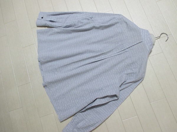 i+mu イム/センソユニコ　ピンタックプリントコットンシャツ　サイズ38_画像4