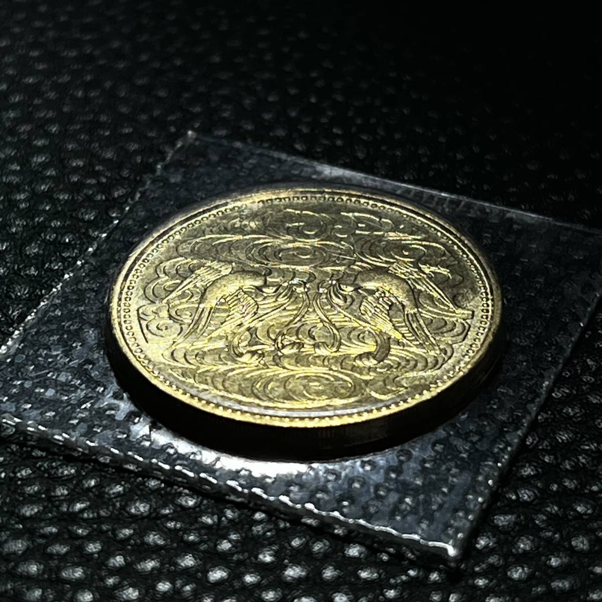 1円スタート　天皇陛下御在位60年記念 硬貨 10万円金貨 昭和61年_画像4
