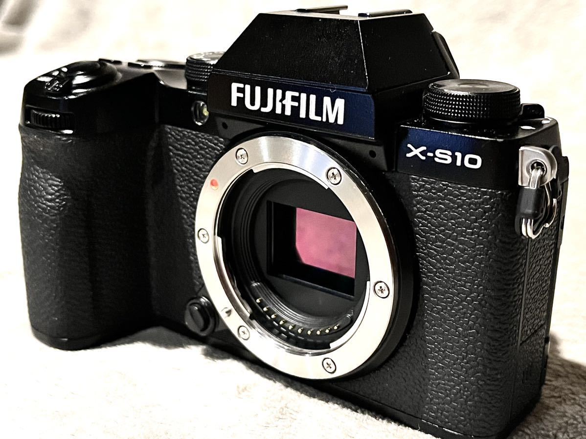 FUJIFILM 富士フイルム X-S10 ミラーレス1眼カメラ　レンズセット　XF35mmF1.4R _画像3