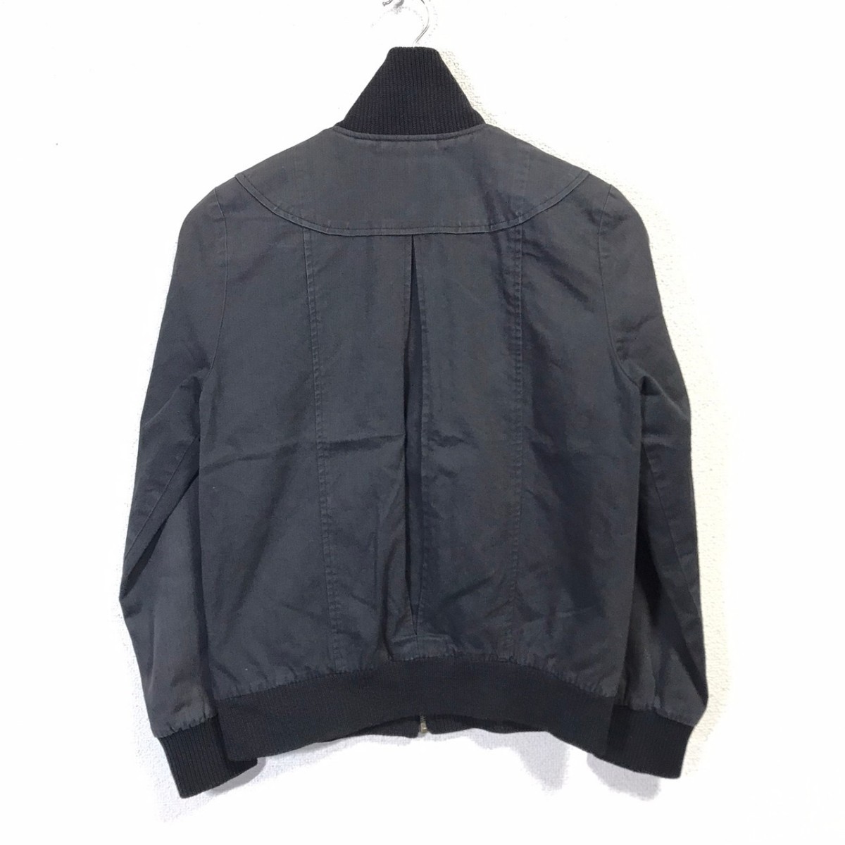 F8868dL WOOLRICH ウールリッチ サイズM ジップアップ ジャケット ブルゾン ブラック 黒 レディース USED 古着 ジャンパー _画像2