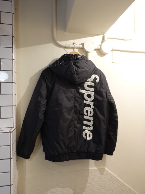 Supreme - 2-Tone Hooded Sideline Jacket　縦ロゴ　裏キルティング　ジャケット　サイズＳ　_画像1
