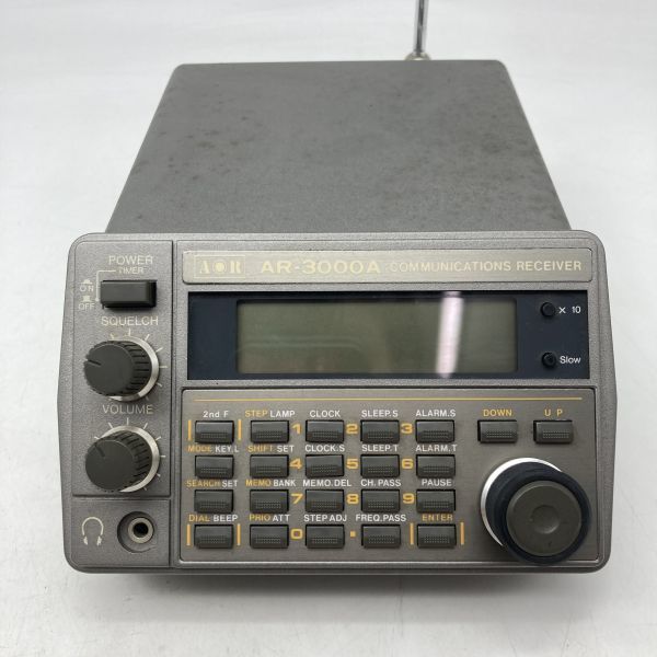 1334【通電確認済】AOR 広帯域受信機 AR-3000A レシーバー COMMUNICATIONS RECEIVER アマチュア無線 取説付_画像2