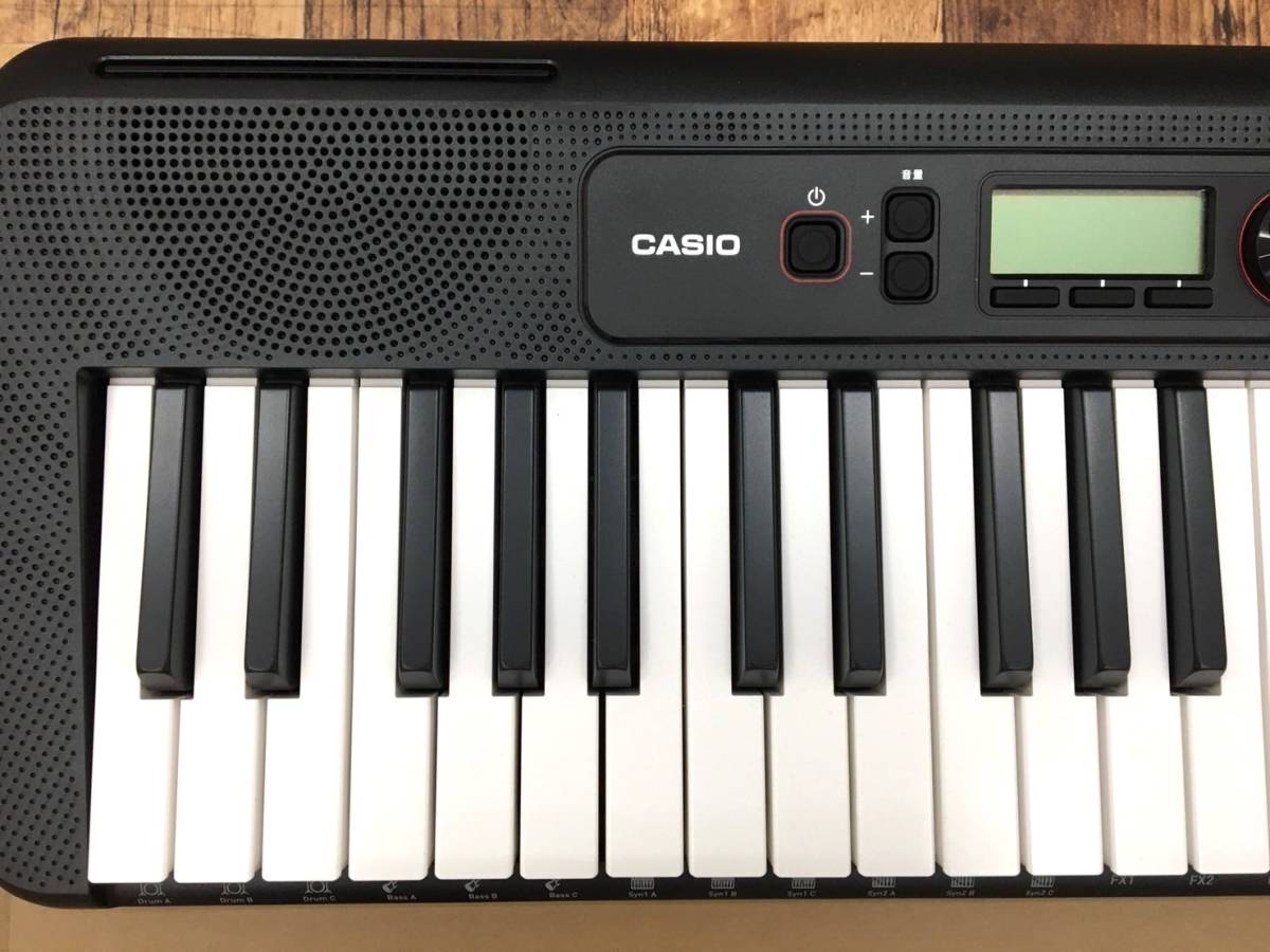 5170【美品】キーボード CASIO カシオ Casiotine カシオトーン CT-S200 黒　ブラック　 譜面台付き 楽器 電子キーボード_画像3