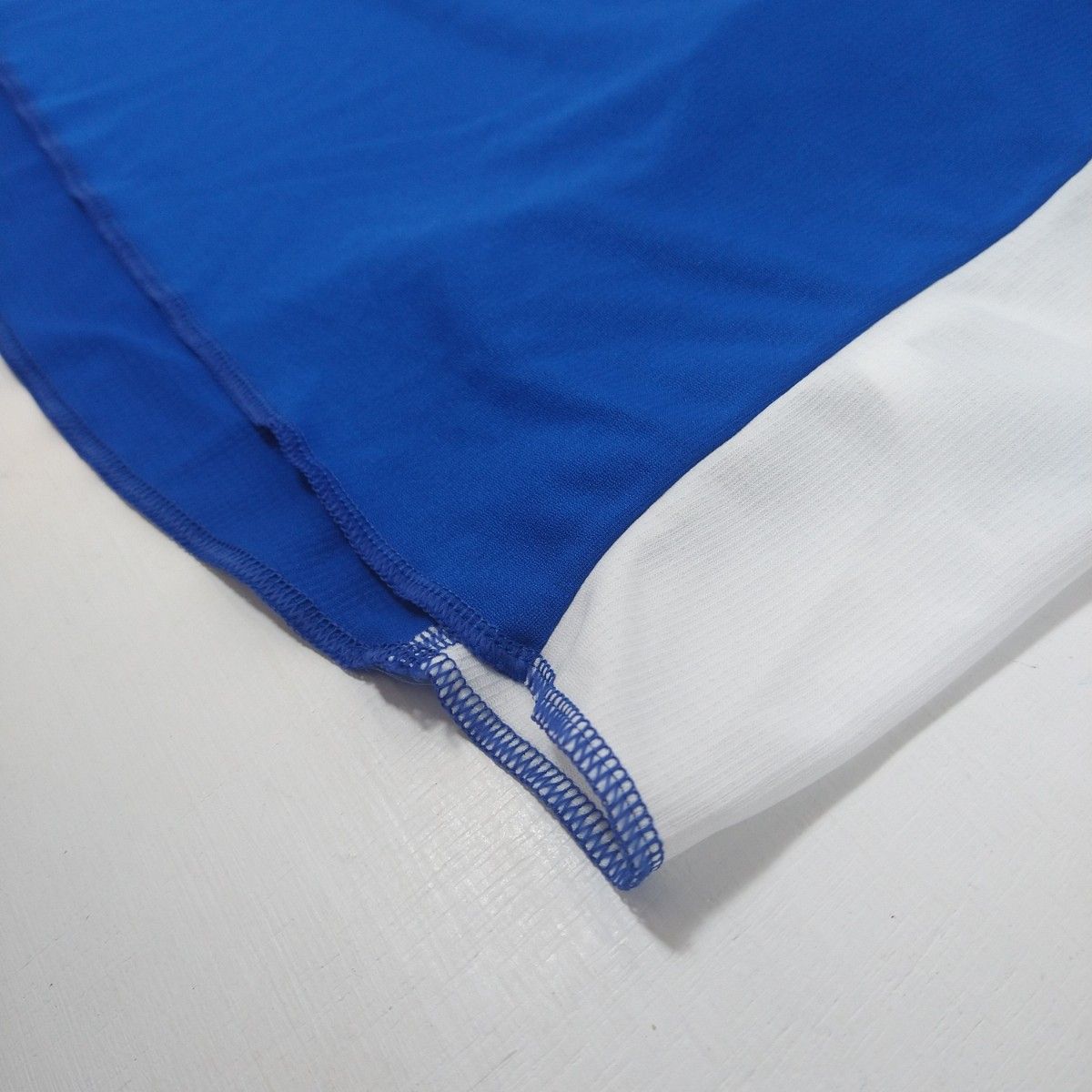 ランニングシャツ タンクトップ　新品未使用品！アシックス陸上競技用シャツ2091A124ブルー×ホワイト 2XL