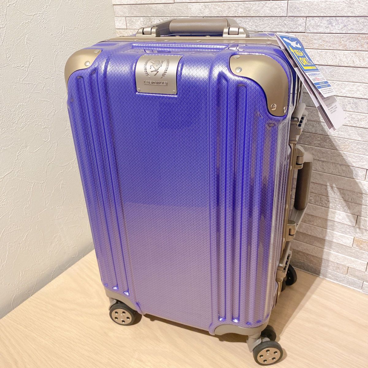 キャリーケース　スーツケース　機内持ち込み可能　35L 1〜3泊　軽量　アルミフレーム　