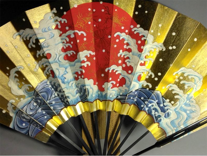 Yahoo!オークション - 極美品 仕舞扇 【金地修羅扇】 旭日老松図 Yahoo!オークション - 極美品 仕舞扇 【金地修羅扇】 旭日老松図