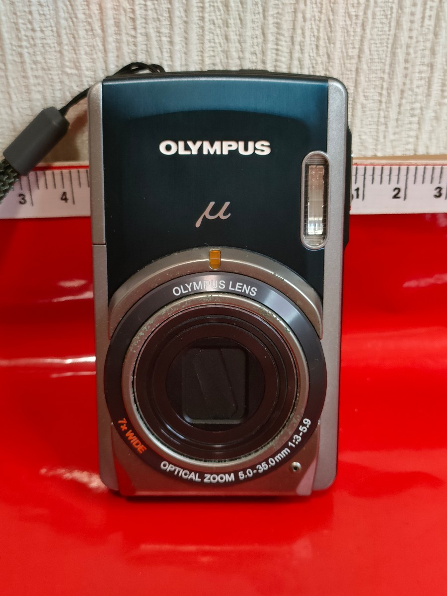 カメラ　OLYMPUS オリンパス コンパクトデジタルカメラ μ-7020 デジタルカメラ　デジカメ　ダークグレー　1118　_画像1