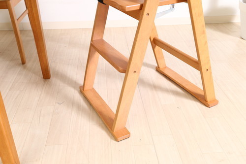  wooden folding baby chair -NA