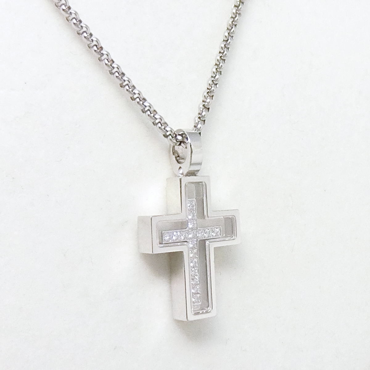 [ free shipping ] Chopard Chopard 750WG happy diamond moving cross motif necklace 79/6056/01 written guarantee attaching .