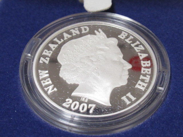 [no2 NN5967] ニュージーランド 1ドル プルーフ 銀貨幣 アオラキ マウント クック 貨幣セット 31.1g 2007年 平成19年 記念 銀貨_画像5