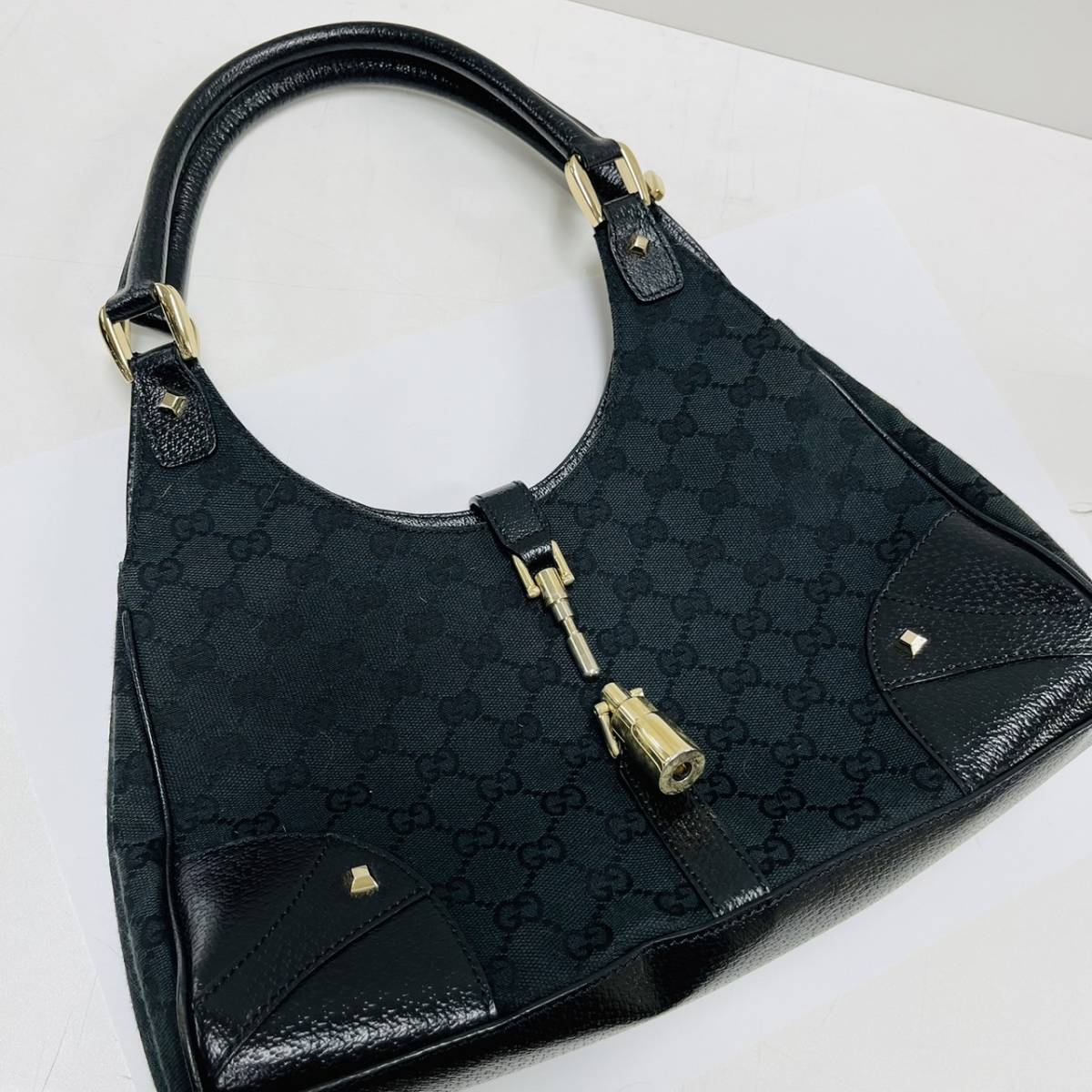 13626/ GUCCI グッチ ニュージャッキー GG柄 ショルダーバッグ_画像2