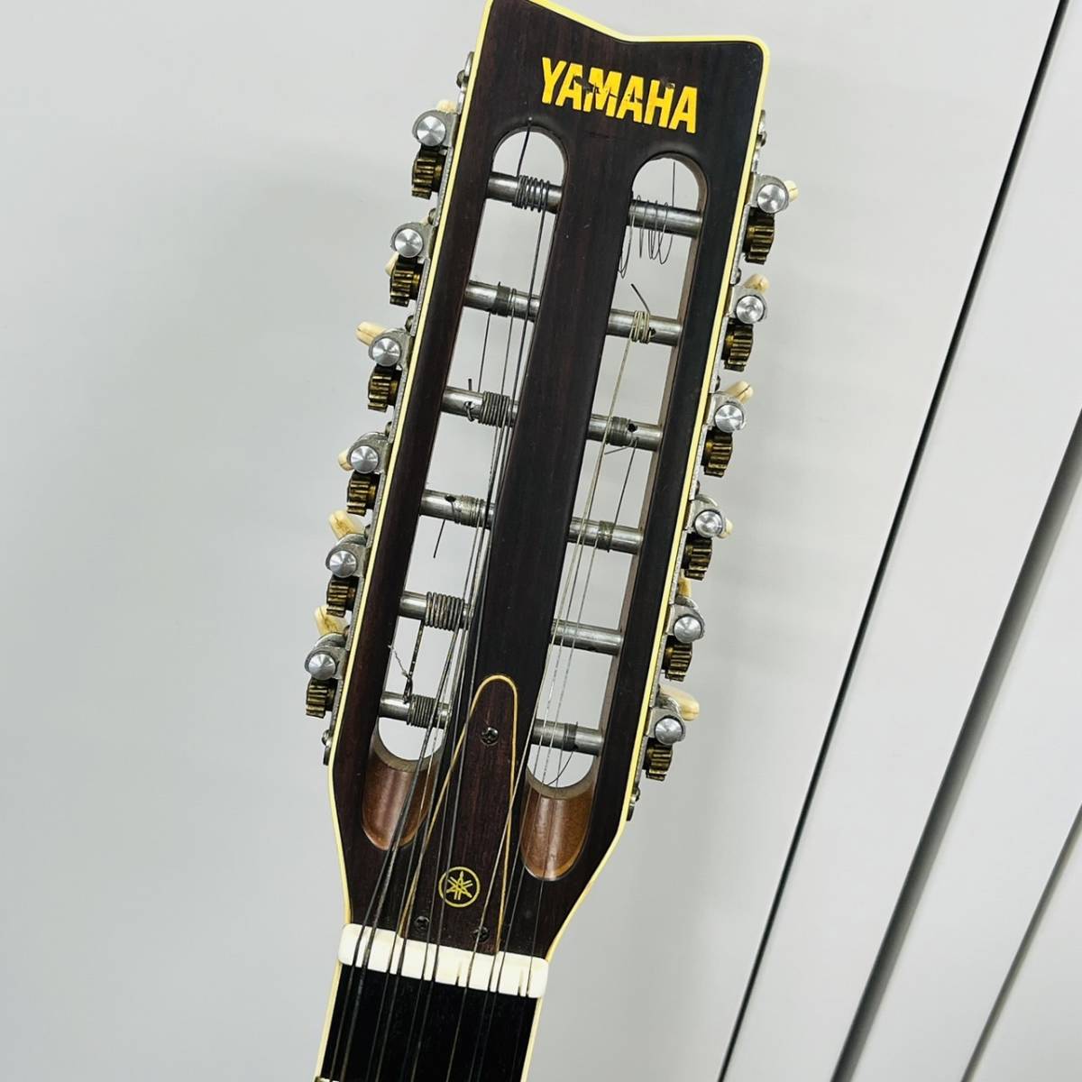 13854/ YAMAHA FG12-301 アコースティックギター ハードケース付き_画像2
