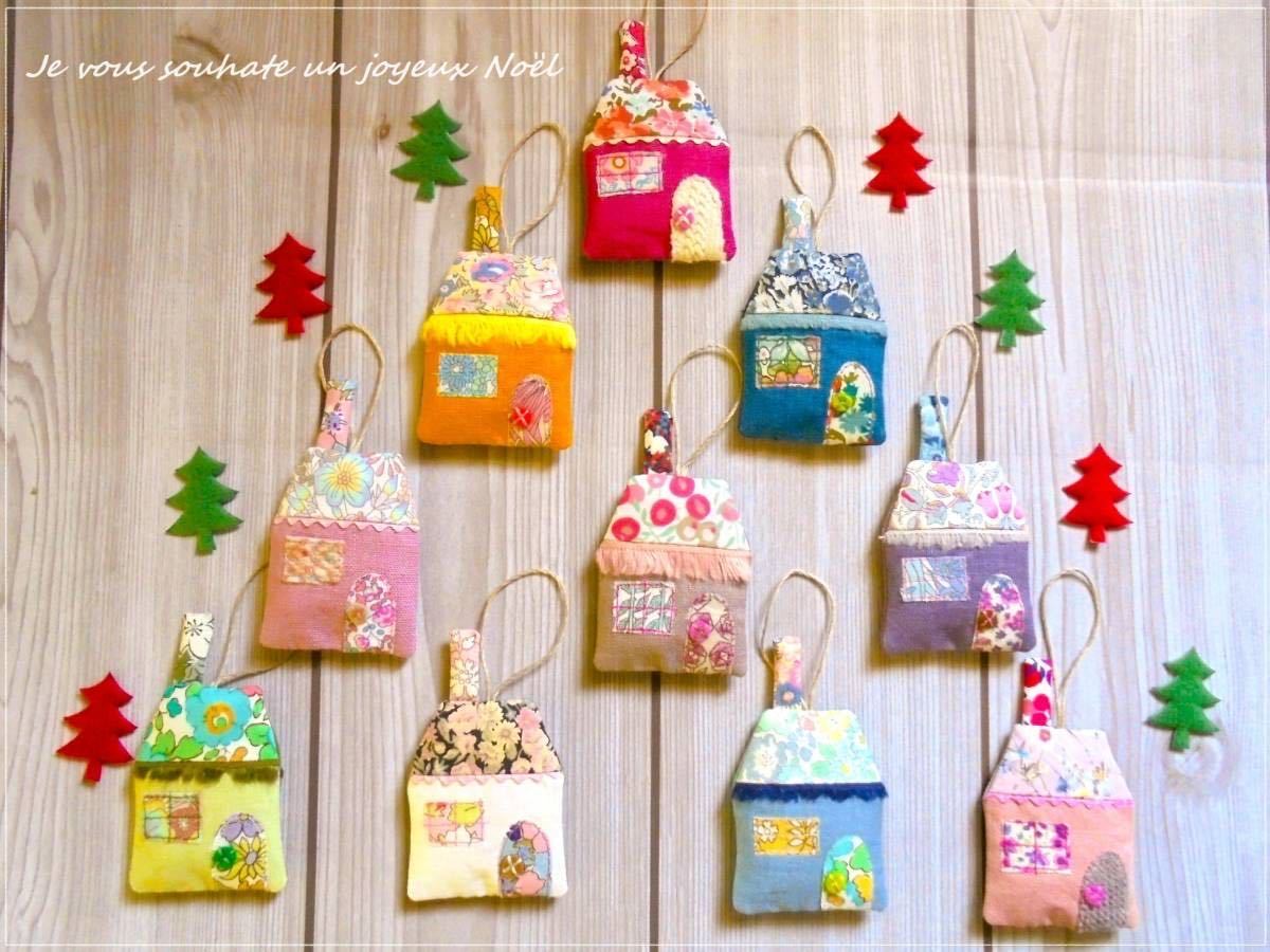 ハンドメイド☆リバティ mix リネン　ウール クリスマスオーナメント　おうち　10個_画像1