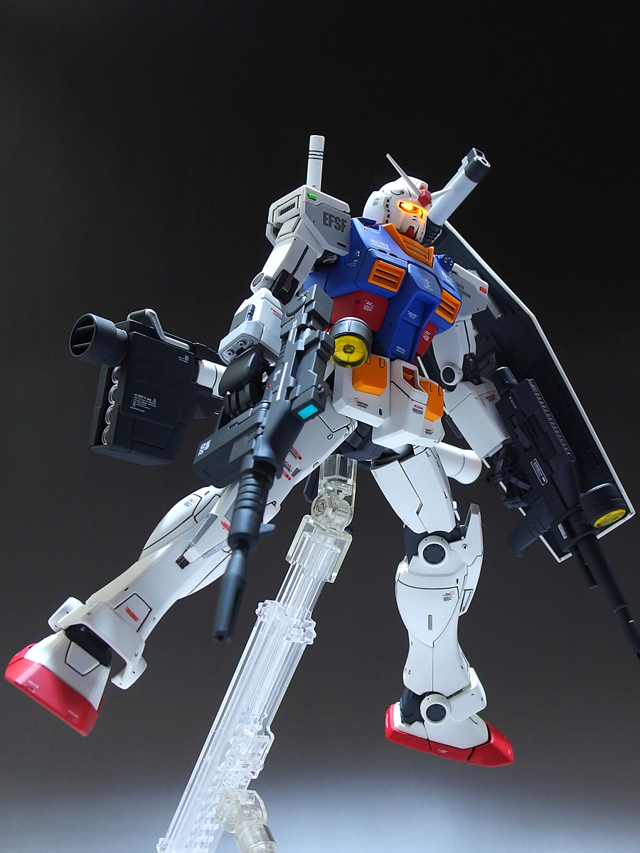 1/100 MG RX-78-02 ガンダムTHE ORIGIN 塗装済完成品_画像5