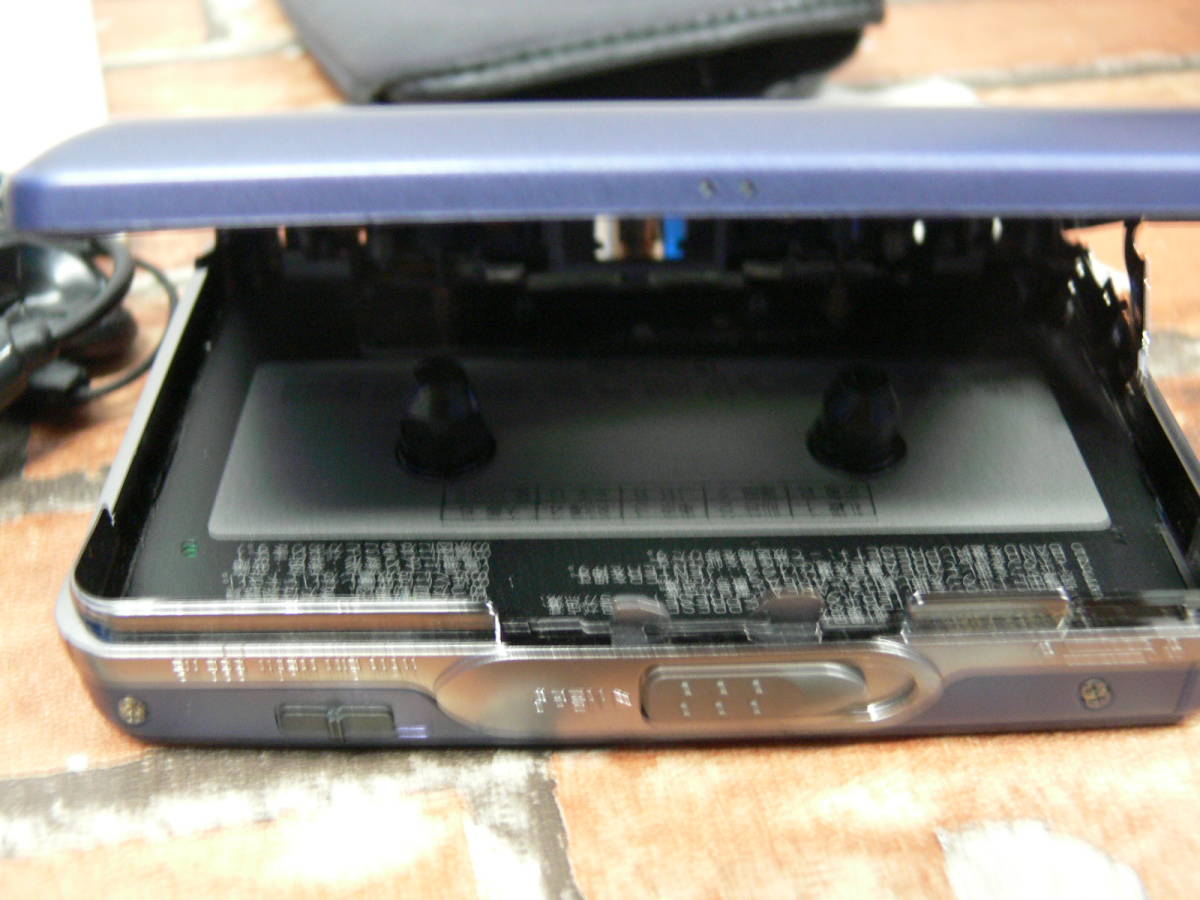 【ジャンク扱い】SONY Walkman WM-FX808 (カセットプレーヤー)_画像4