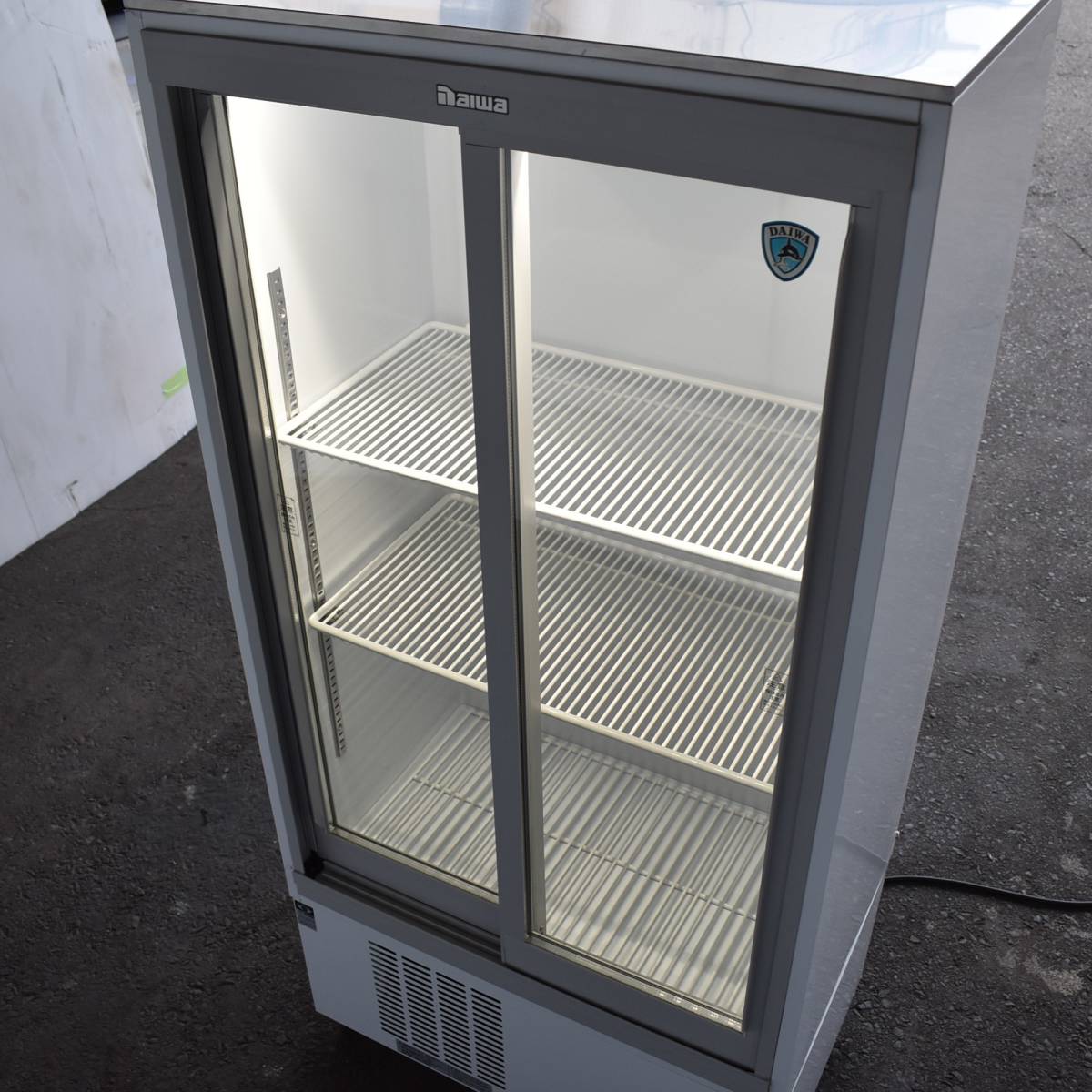 2022年製 大和冷機 箱型ショーケース 231LAU-15 幅70cm AC100V 冷蔵ショーケース 簡易動作確認済 現状品『引取歓迎』yt1011ジ 51104-09+_画像6