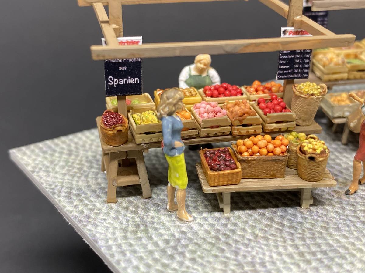 ミニジオラマ　青空マーケットの野菜売りと果物売り　その４_画像4