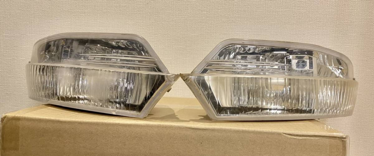 純正 30 31 後期 セルシオ フォグランプ 左右セット 割れ欠け 純正 30 31 後期 セルシオ フォグランプ 左右セット 割れ欠け