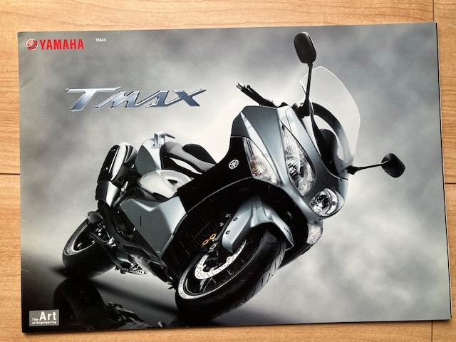 YAMAHA ヤマハ　 TMAX 本体+ドレスアップカタログ　　２０１０年７月_画像1