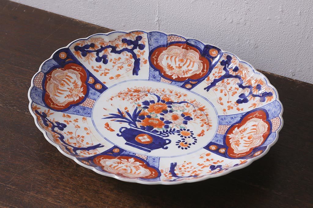 R-042070　アンティーク雑貨　骨董　明治期　色絵花籠図染付楕円大皿(和食器)(R-042070)