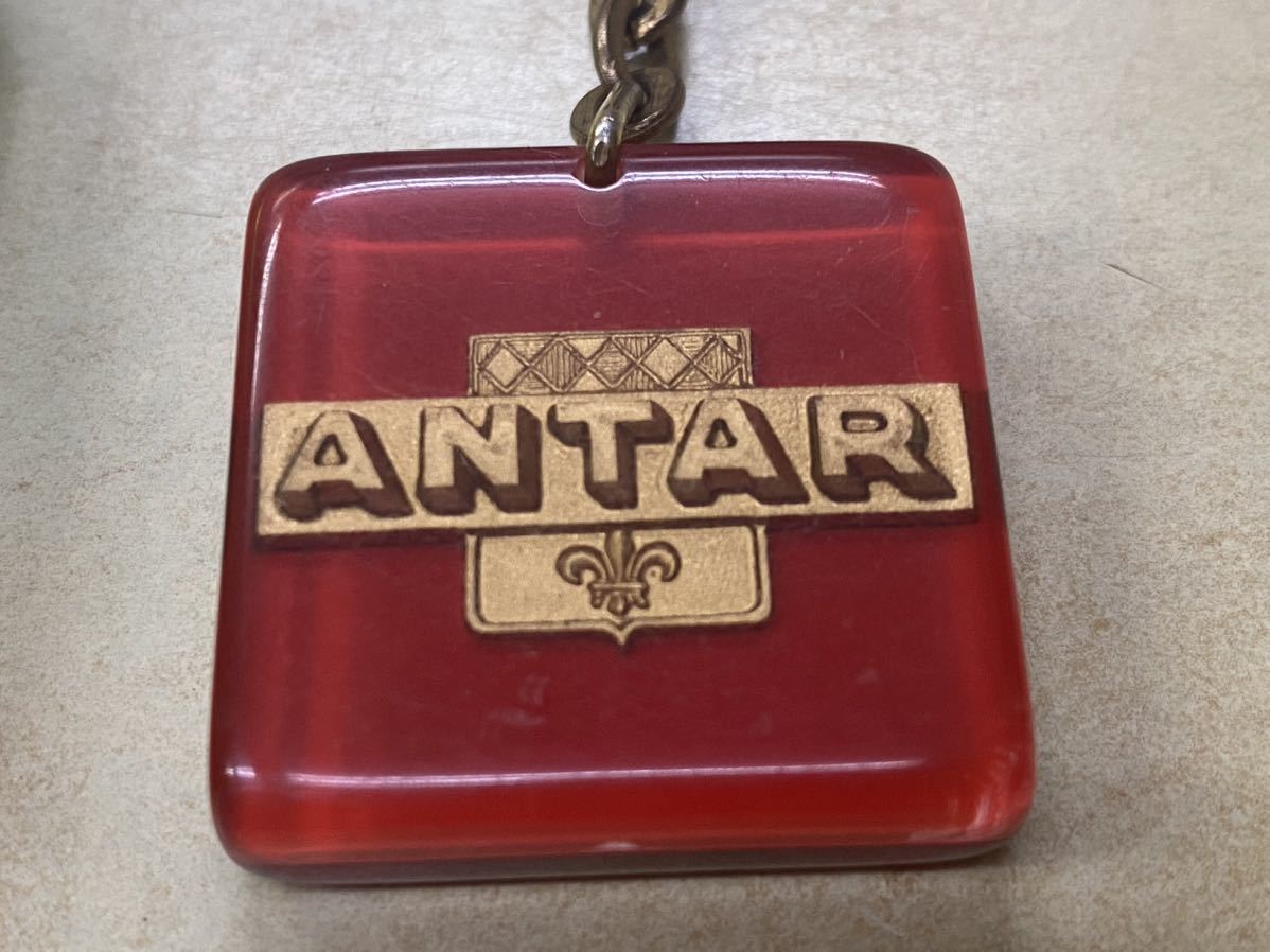 【L】レトロ　フランス雑貨　キーホルダー　ANTAR オイルメーカー　ブルボン_画像2