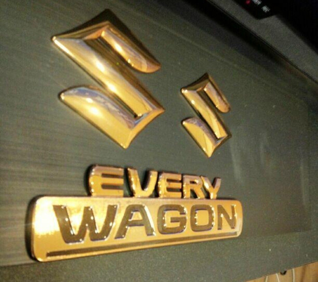  Suzuki emblem, Every Wagon Gold plating Suzuki original gold emblem 