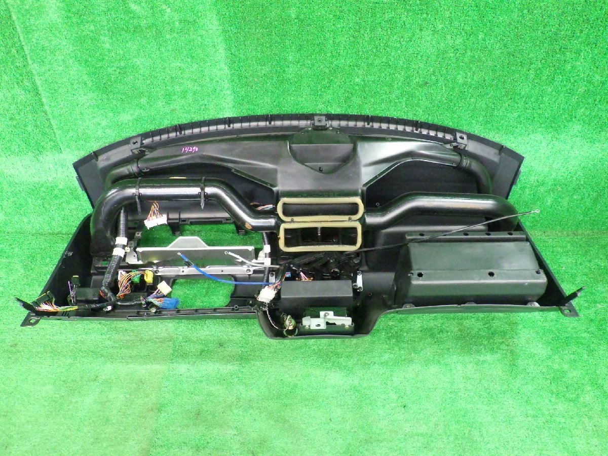 スズキ ワゴンＲ CV21S インストルメントパネル RG-4S 4WD トリムD03 グローブボックス付 スイッチ付 灰皿付 73111-74F00-5ES_画像2