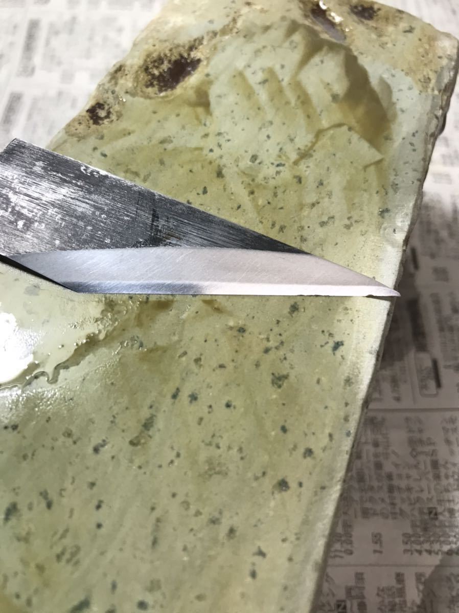 天然砥石 但馬砥? 諸寄砥? 特大 2.4kg 硬・細目 中砥石 包丁 天然砥石 但馬砥? 諸寄砥? 特大 2.4kg 硬・細目 中砥石 包丁