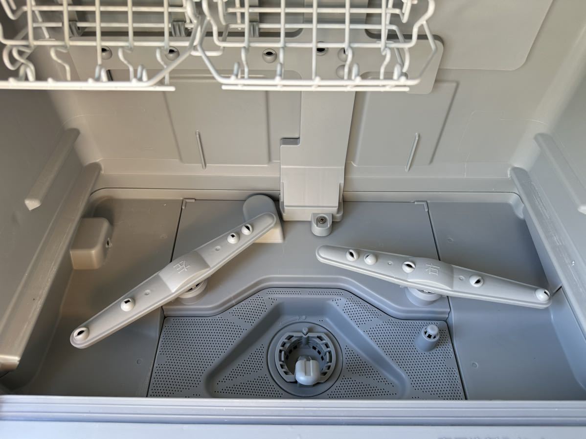 Panasonic NP-TSP1 食器 洗い 乾燥機 食洗機 タンク式 スリムタイプ 2021年製 家電 キッチン 用品 中古 _画像7
