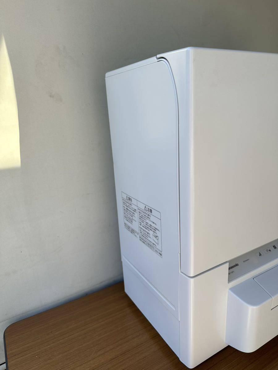 Panasonic NP-TSP1 食器 洗い 乾燥機 食洗機 タンク式 スリムタイプ 2021年製 家電 キッチン 用品 中古 _画像3