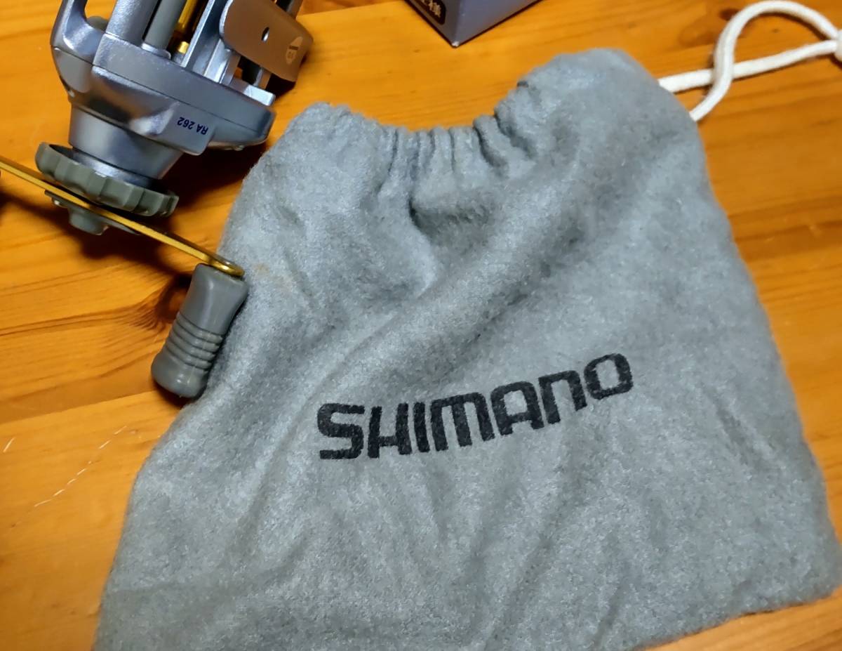 チヌマチック 1000 右巻き SHIMANO シマノ リール CHINUMATIC 1000 ULTIMATE THUMB CONTROL 両軸リール 箱付き_画像5